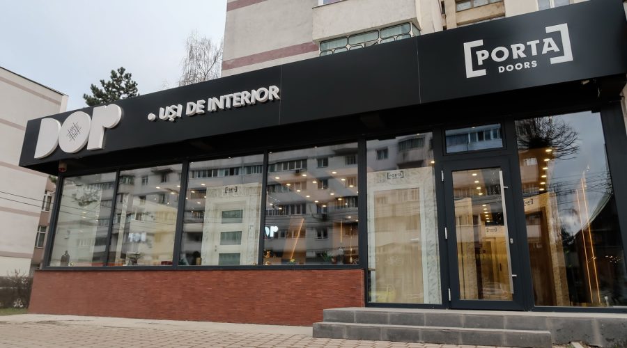 showroom DOR usi de interior in Suceava